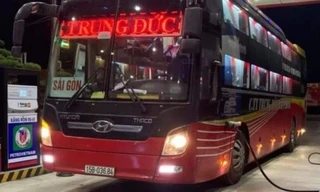 Chiếc xe khách của Công ty Trung Đức mang mầm bệnh từ TPHCM về Thái Bình - Ảnh: Hoàng Long