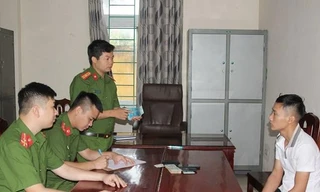 Công an huyện Thanh Liêm, tỉnh Hà Nam bắt giữ Ngô Quang Tứ khi Tứ đang trốn ở tỉnh Bắc Ninh - Ảnh: CA HN