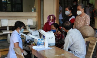 Hà Nam thần tốc xét nghiệm toàn bộ thành phố Phủ Lý để truy tìm F0 trong dân cư - Ảnh: Hoàng Long