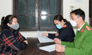 Trần Thị Lan khai nhận hành vi phạm tội - Ảnh: Hoàng Long