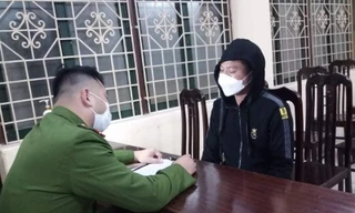 Trần Doãn Hạnh khai nhận cầm đầu đường dây lô đề trăm tỷ - Ảnh: Hoàng Long