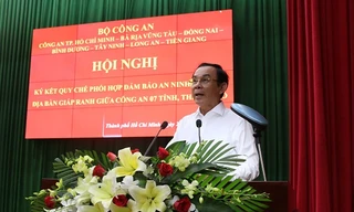 Tân Bí thư Thành uỷ TPHCM chỉ đạo hội nghị ký kết đảm bảo an ninh trật tự 7 tỉnh thành