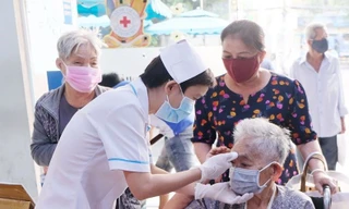 TPHCM sẽ khám và cấp thuốc cho người già tại nhà