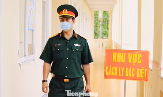 Bên trong khu cách ly dịch bệnh Covid-19 gần sân bay Tân Sơn Nhất
