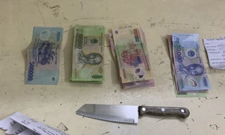 Du khách Anh thừa nhận cầm dao đi cướp cửa hàng tiện lợi 