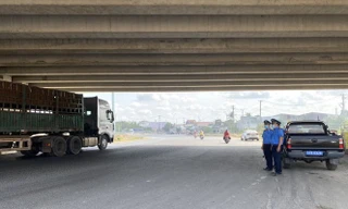 COVID-19: TPHCM công bố danh sách 62 chốt, trạm kiểm tra chống dịch 