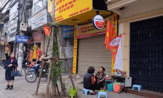 Vietlott ở Hà Nội 'ế ẩm' ngày đầu xuân