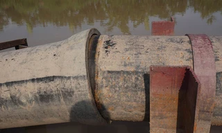 Đường ống nước D400 bị gãy ngày 11/8