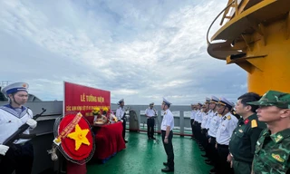 Lễ tưởng niệm chiến sĩ hy sinh bảo vệ nhà giàn DK1 giữa biển khơi