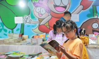 Khai mạc Hội sách Hà Nội 2023 tại bờ hồ Hoàn Kiếm