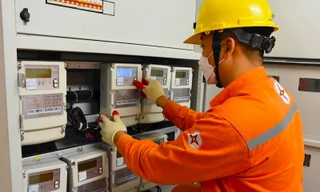 Hà Nội: Tháng 11 thay đổi lịch ghi công tơ điện, giá điện tăng đột biến?