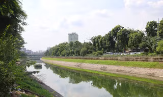 Chủ tịch Hà Nội chỉ đạo nghiên cứu xây đập dâng trên sông Tô Lịch