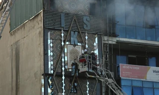 Quán karaoke cháy tại quận Cầu Giấy