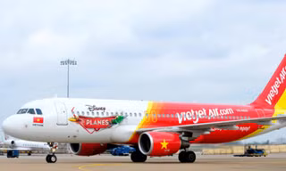Chủ tịch Hà Nội yêu cầu xử lý thông tin không đúng sự thật về Vietjet Air