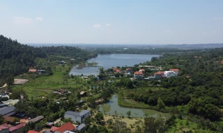 Hà Nội: Xác minh việc khai thác đất rừng trái phép ở Sóc Sơn và Quốc Oai