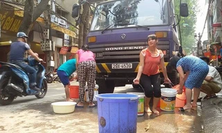 Một khu mất nước tại Hà Nội hè 2017