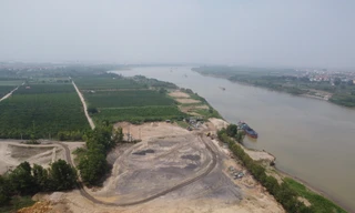 Hà Nội: Bãi trung chuyển cát, than trái phép mở đường vòng để tiếp tục hoạt động chui