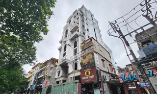Chủ 'lâu đài' sai phạm trên phố Đội Cấn có thể được điều chỉnh giấy phép?
