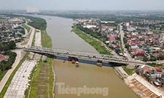 Quy hoạch đô thị sông Hồng: Xây dựng đường ven sông quanh khu dân cư trung tâm