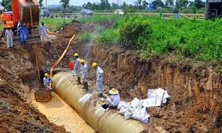 Đường ống sông Đà rò rỉ, 100.000 hộ dân có khả năng bị mất nước