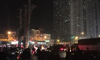 Kẹt xe kinh hoàng: Vì sao Cầu Tó ‘thất thủ’?