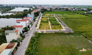 Sở TN&MT Hà Nội nói gì về tình trạng thổi giá, bỏ cọc đấu giá đất?