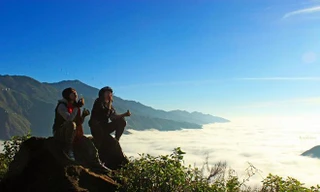 Giới trẻ nô nức “săn mây” Tà Xùa