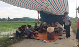 Người dân chặn xe rác vào tháng 7/2019. Ảnh minh họa