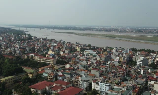 Hà Nội xem xét cấp phép xây dựng cho khu dân cư ngoài đê