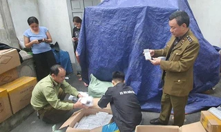 Hà Nội: Thu giữ 2.000 pin dự phòng nhái nhãn hiệu SAMSUNG