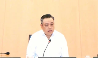 Chủ tịch Hà Nội: Quyết tâm thực hiện giảm xe máy 4 quận nội đô