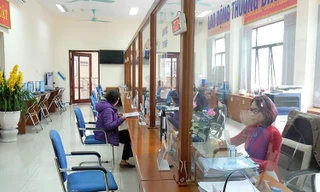 Ngày đầu làm việc: Phường Văn Miếu cấp giấy xác nhận trong 30 phút