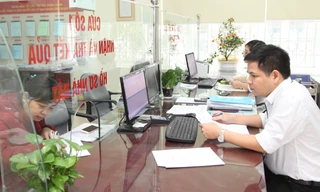 Hà Nội: 'Chữa bệnh' thờ ơ, thiếu trách nhiệm của một bộ phận công chức