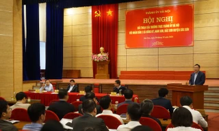 Đồng chí Nguyễn Văn Phong, Phó Bí thư Thành ủy chủ trì hội nghị - Ảnh: ANTĐ