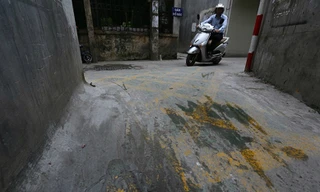 Vì sao 'đường dành riêng cho trẻ' ở Hà Nội bị xóa?