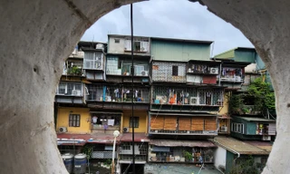 Cận cảnh 'tổ chim, chuồng cọp' nhức nhối tại tập thể đầu tiên được Hà Nội lập quy hoạch