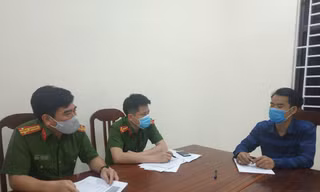 Đối tượng tại cơ quan điều tra. Ảnh Công an Vĩnh Yên