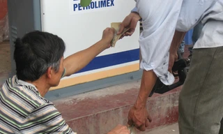 Xử lý nghiêm cây xăng bán “khoán” cho dân