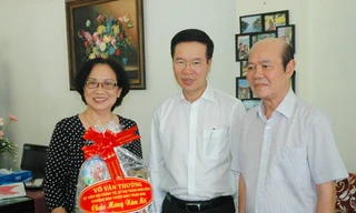 Ông Võ Văn Thưởng thăm và chúc Tết nghệ sĩ, nhà khoa học