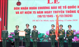 Quân khu 7 nhận Huân chương Bảo vệ Tổ quốc hạng nhất