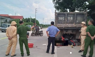Tông vào xe tải đang đỗ bên đường, nam thanh niên tử vong tại chỗ 