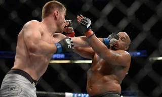 Đấm gục nhà vô địch, võ sĩ Stipe Miocic trở lại ngôi vua UFC