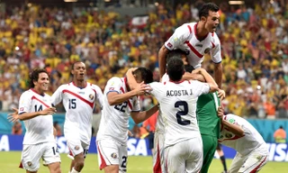 Medel được Quân đội Chile tặng thưởng huân chương.