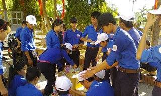 Ngày xuân trên quê em