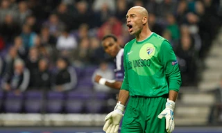 Man City rúng động vì tin thủ môn bán độ