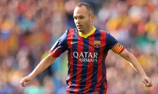 Iniesta sẽ là đội trưởng của Barcelona ở mùa tới.