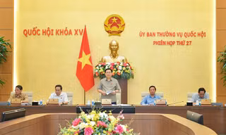 Ủy ban Thường vụ Quốc hội cho ý kiến giảm thuế giá trị gia tăng 