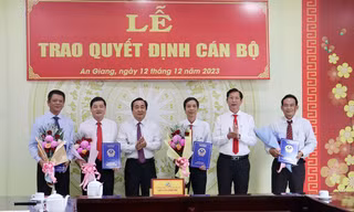 Triển khai quyết định bổ nhiệm cán bộ ở 3 tỉnh