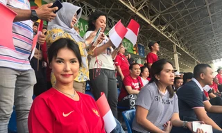 Maria Ozawa trên khán đài SEA Games 30