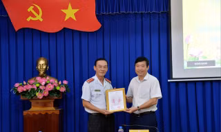Công bố quyết định của Chủ tịch tỉnh Đồng Tháp về công tác cán bộ